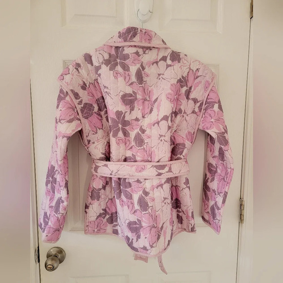 Tularosa Tate Quilted Jacket in Lyla Tropical Floral NEW - Picture 11 of 11